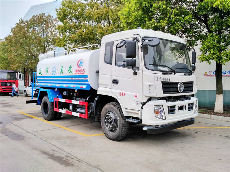 东风专底圆罐30-35米抑尘车