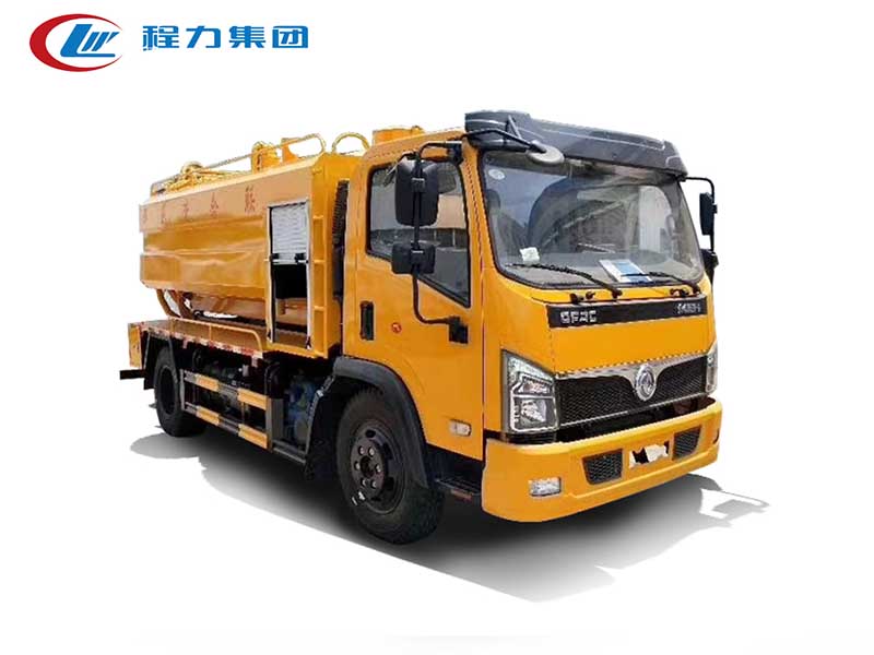 国六福瑞卡吸污车